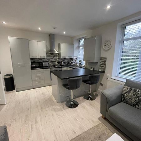 Spacious 2 Bedroom Apartment Liverpool Eksteriør billede