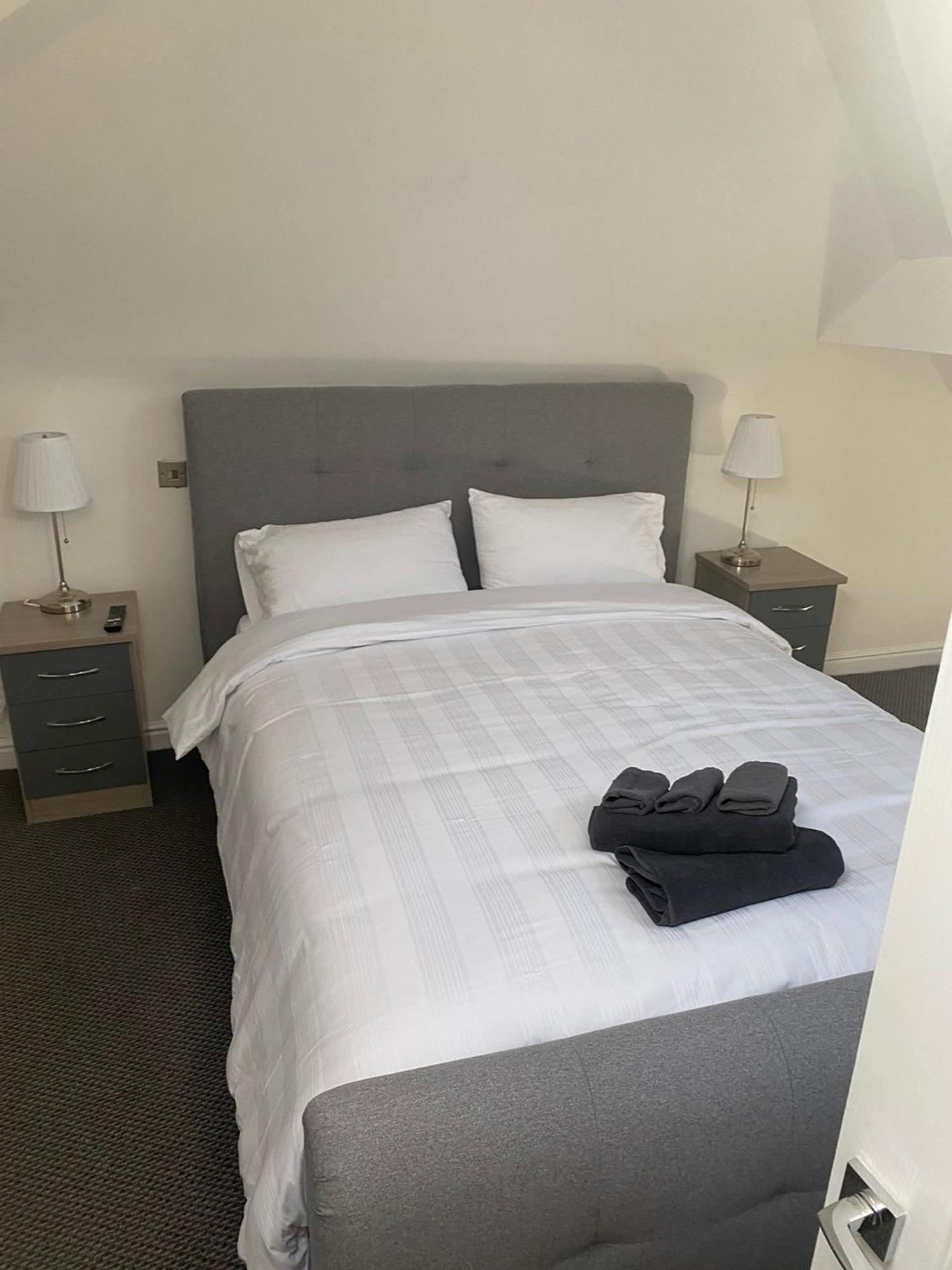 Spacious 2 Bedroom Apartment Liverpool Eksteriør billede